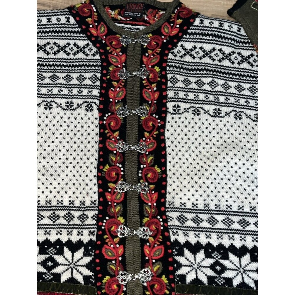 Vrikke Sweater Womens M Cardigan Nordic Wool Pewter Clasp Preppy Norwegian